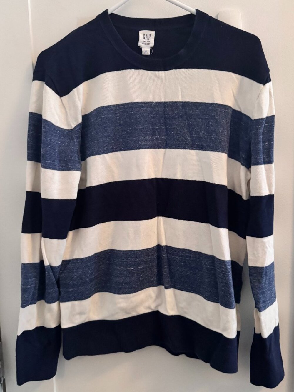 Gap Crew Neck Sweater Men's Size M - Blue Striped - Gap for Good